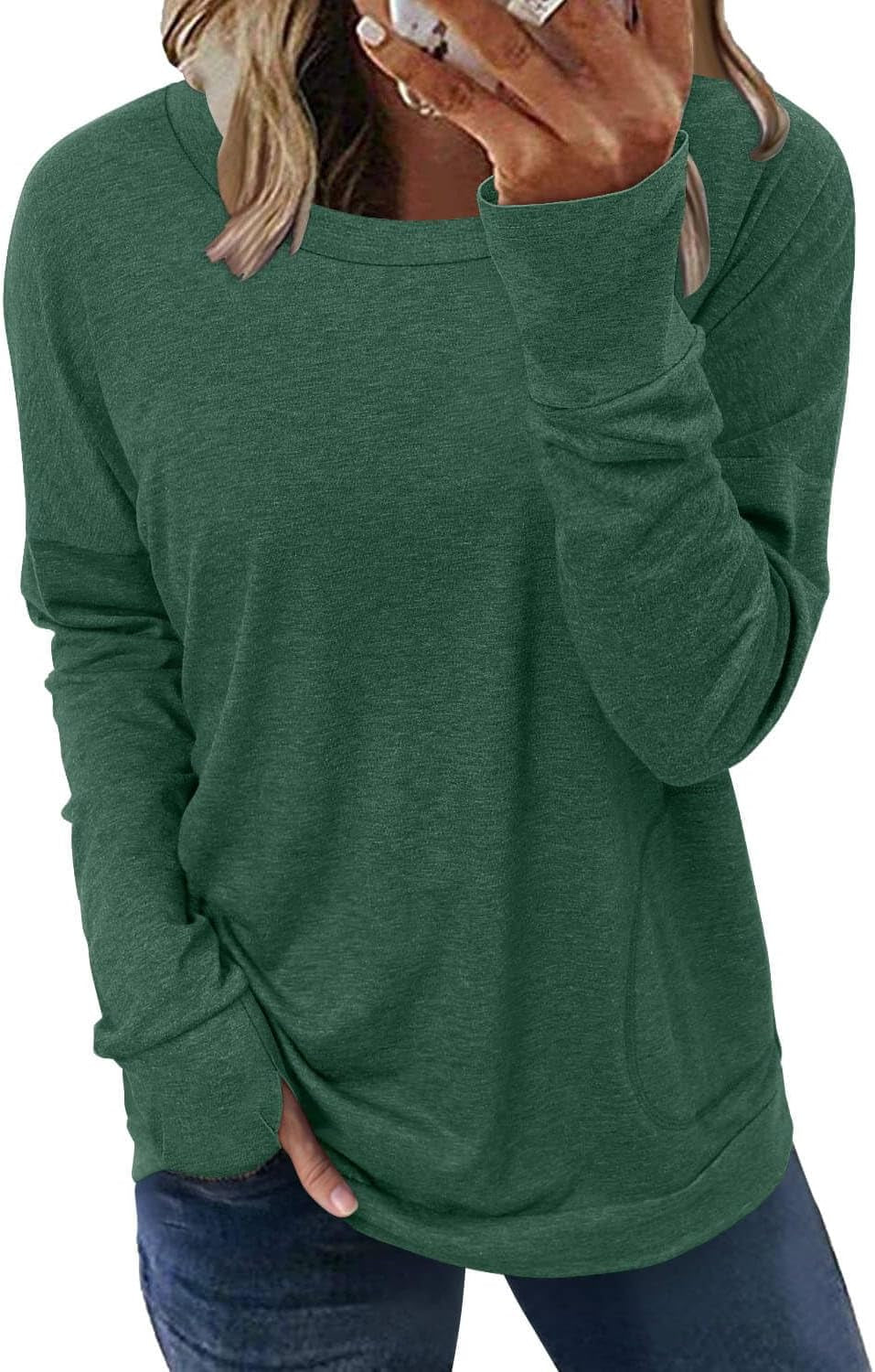 Women's Casual Crewneck Sweatshirt - Loose Fit Long Sleeve Top