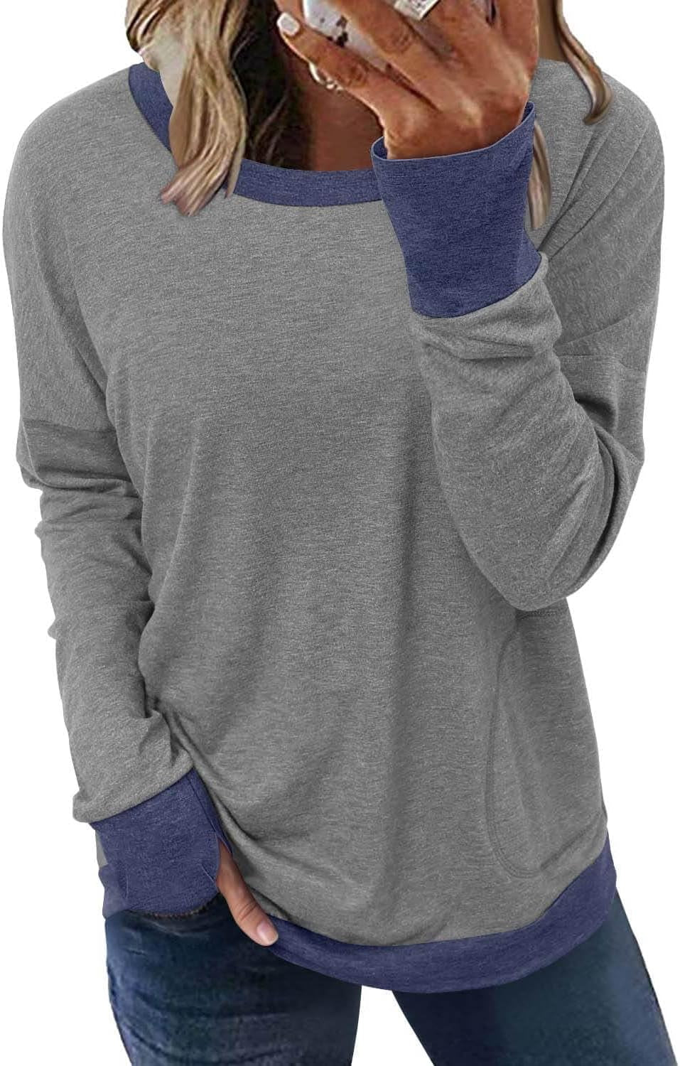 Women's Casual Crewneck Sweatshirt - Loose Fit Long Sleeve Top